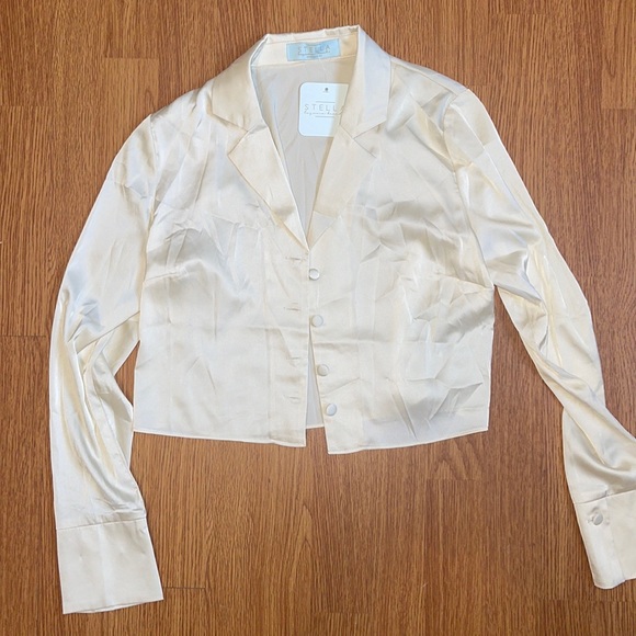 Cream Silk Button up crop New medium - Picture 1 of 5